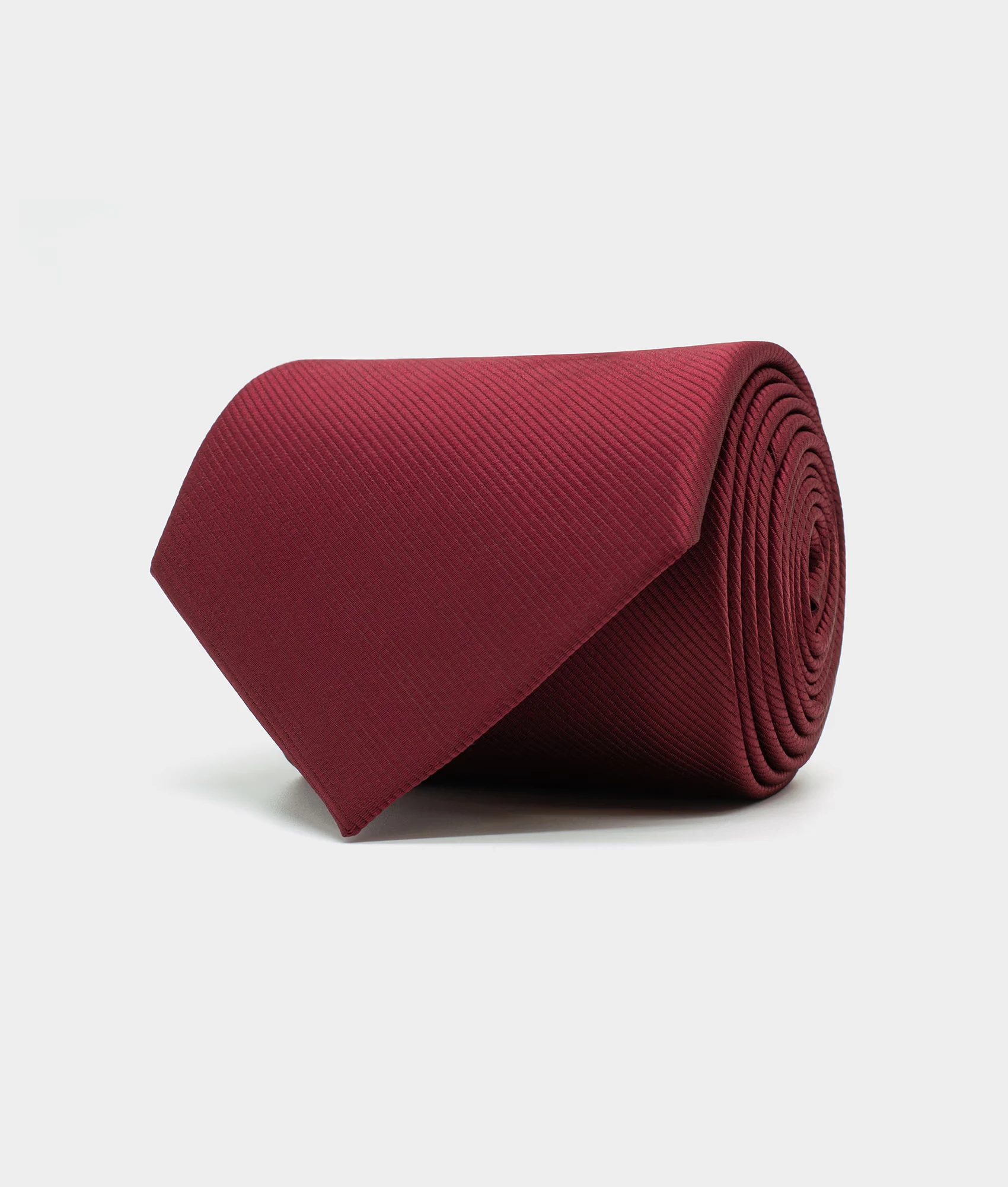 Zeek & Fletcher – Noble Lines – Weinrot Weinrote Krawatte aus Seide – Noble Lines Kollektion, perfekt für Hochzeiten und Abendgarderobe
